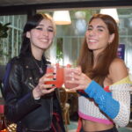 Ariela Cohen y Paola Rebollar