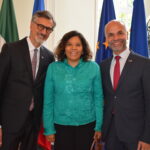 Jean-Pierre Asvazadourian, Embajador de Francia con María José Alcalá y Bernardo Aguilar Calvo, director para Europa de la SRE