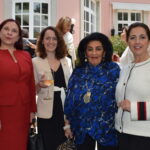 Gloria Amarilla, Embajadora de Paraguay; Amy Clemisthaw; Elsa Espinosa y Ángela Ospina, Embajadora de Colombia