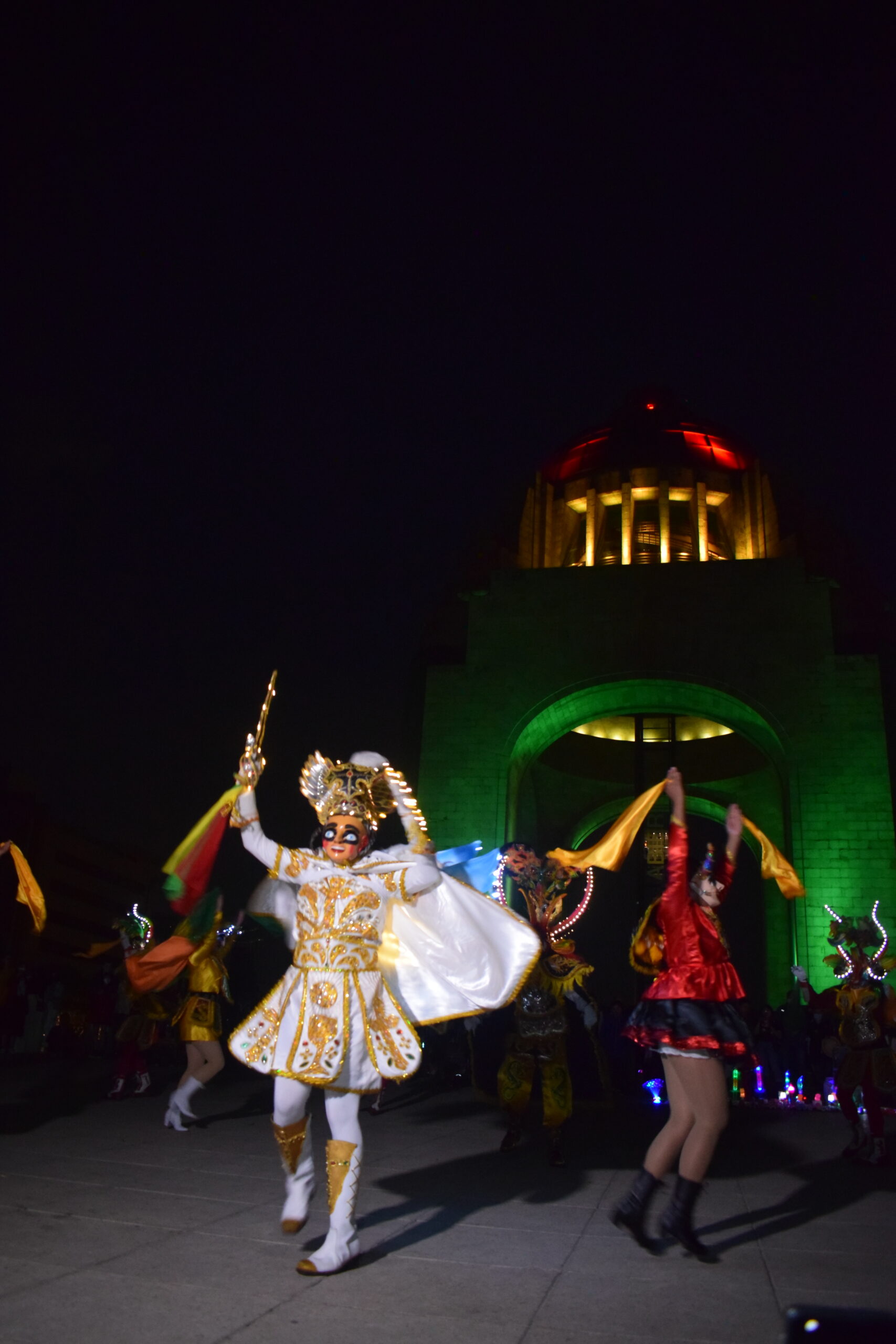 El Ballet Folclórico Ollin Movimiento Boliviano amenizó el festejo con danzas folclóricas bolivianas