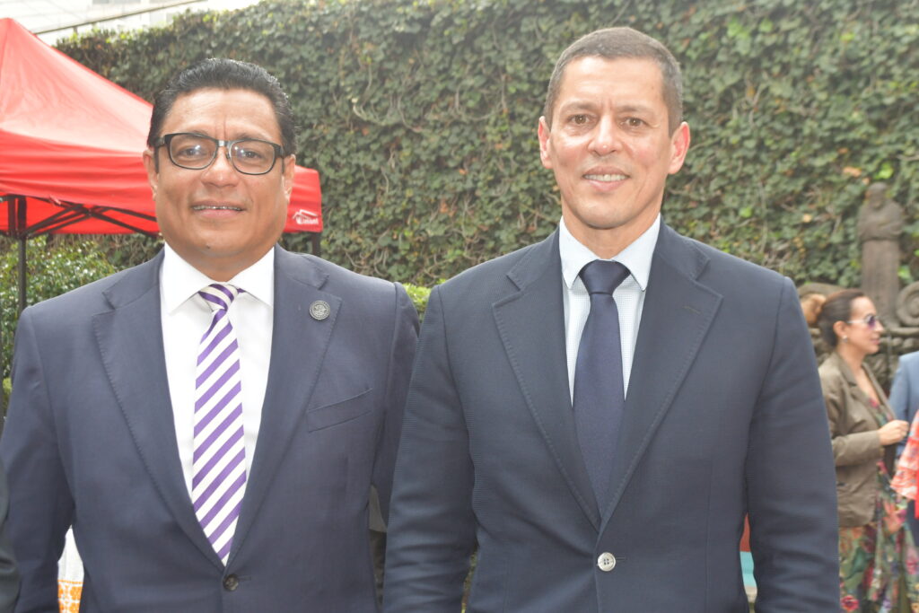 Oscar Arnold, Embajador de Belice; y Juan Carlos Gutiérrez Madrigal, Embajador de Nicaragua